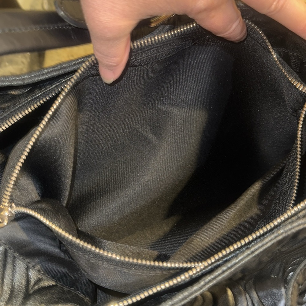 Elegant Black Embossed Italian Leather Extra-Large Tote with Twilly Accent - New - Picture 10 of 15